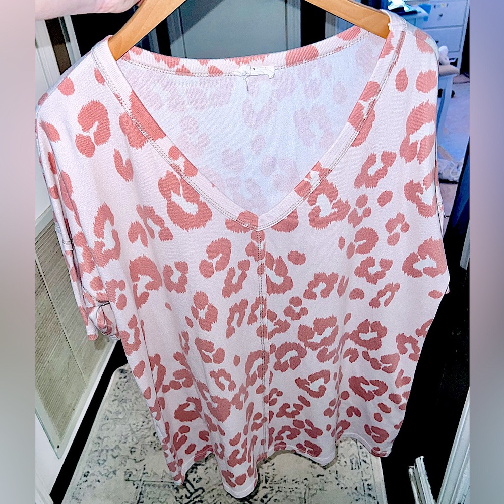 Pink Leopard Print BiBi Boutique Top GUC Size Large
